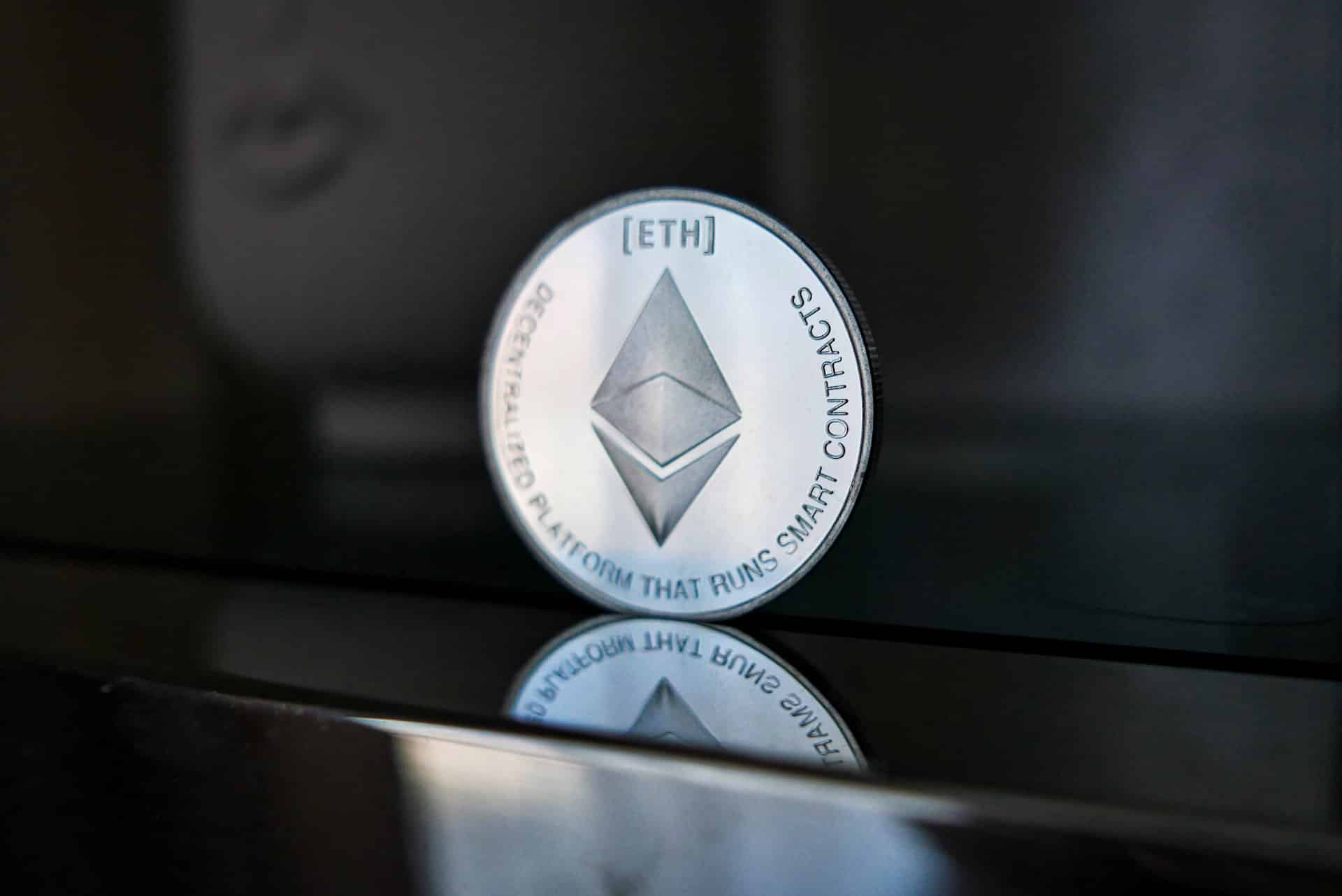 Ethereum (ETH) weiter auf Talfahrt – sogar Absturz unter 1.000 Dollar möglich