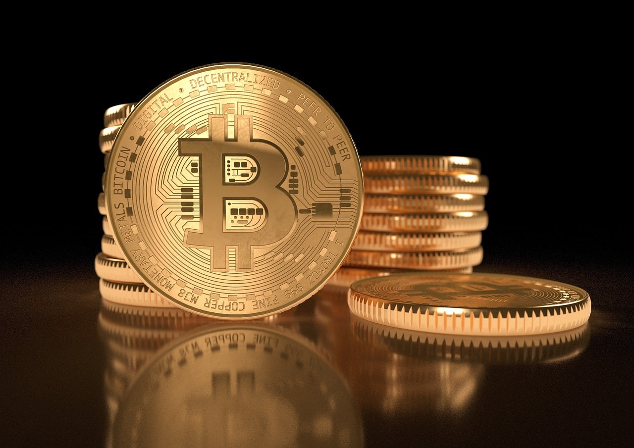 Lohnt es sich mit wenig Geld einen bitcoin zu kaufen? (Computer, Wirtschaft und Finanzen, Aktien)