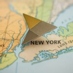 BNY Mellon Logo mit Karte