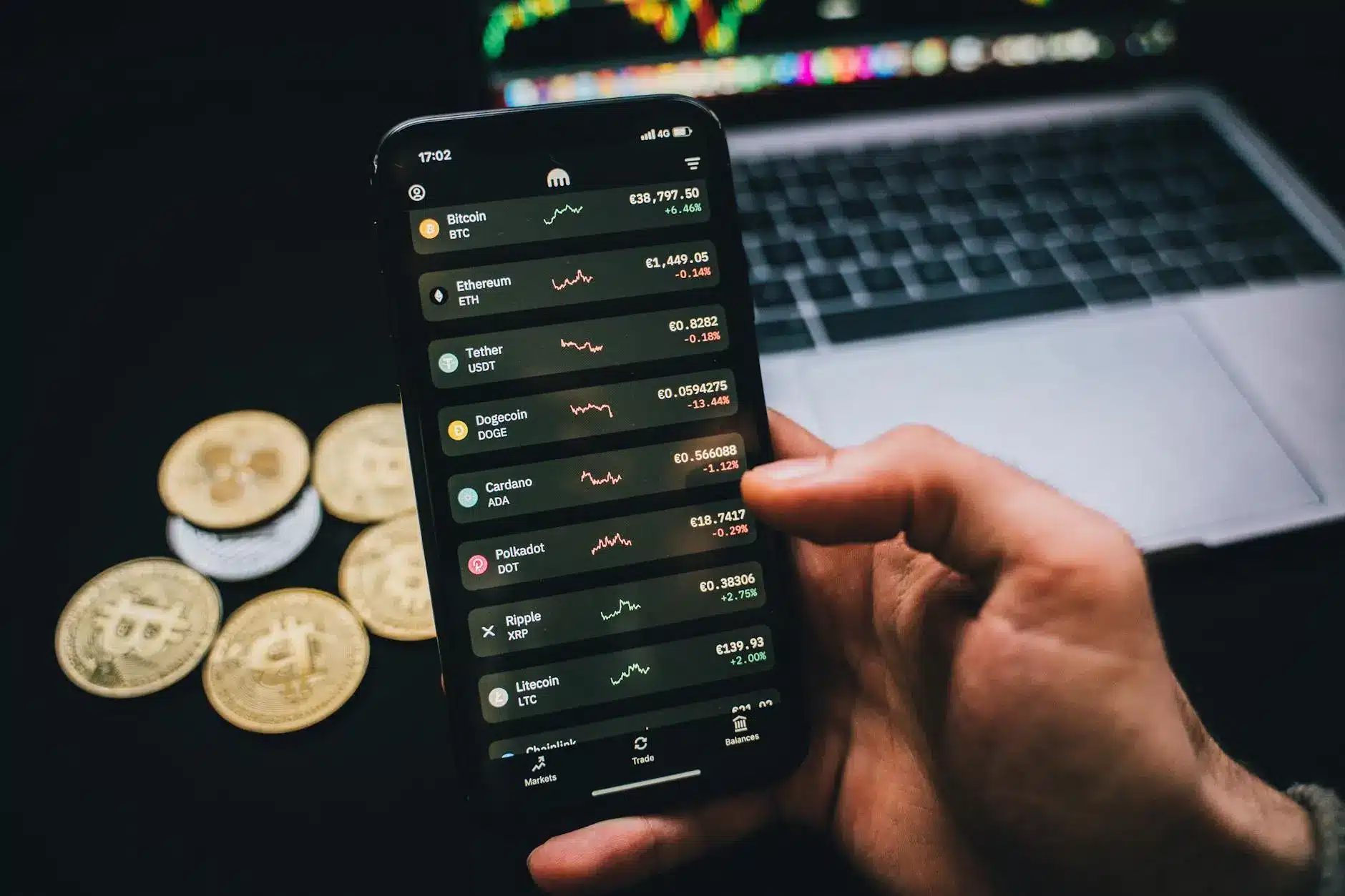 Mobile screen displaying cryptocurrency portfolio with Bitcoin and Ethereum holdings.