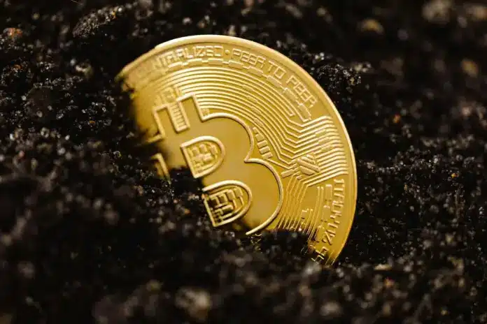 lost-bitcoin-concept-dark-visualization-inline Smartphone displaying a blockchain app with a connecting message.
