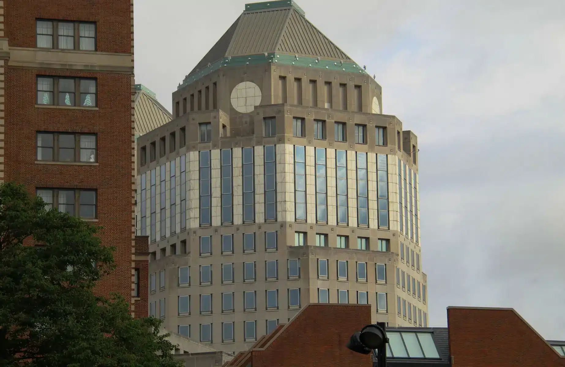 Exterior view of the US Securities and Exchange Commission headquarters building in Washington, D.C.
